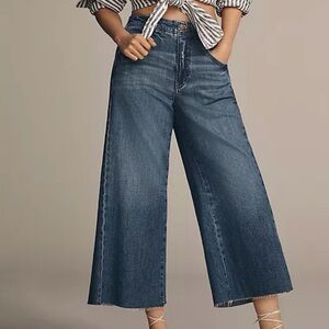 The Adi Crop Mid-Rise Flare 
Jeans by Pilcro
NWOT
COLOR- Seaform
SOLDOUT